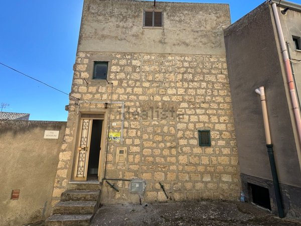 quadrivano in vendita ad Alimena