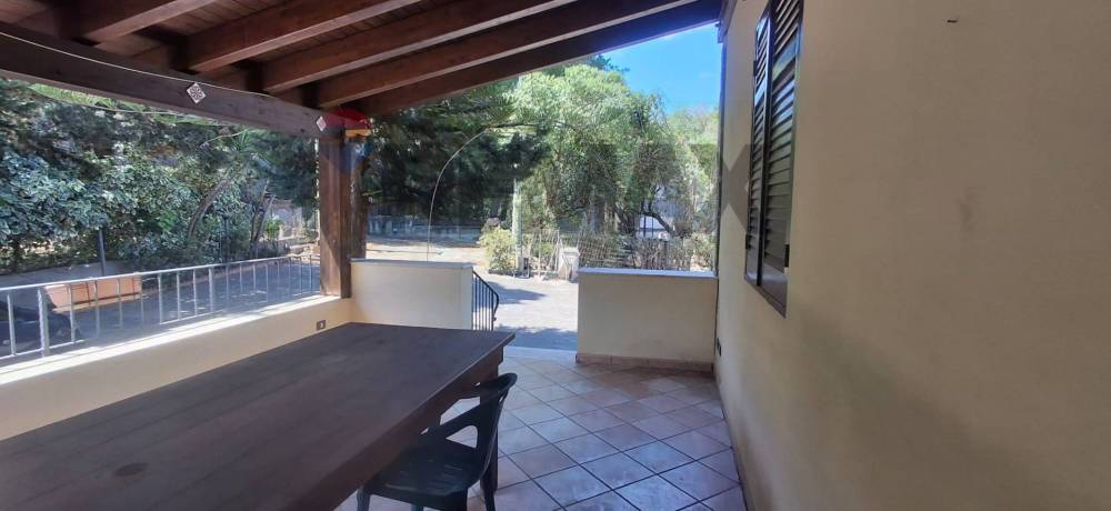 casa indipendente in vendita ad Alimena