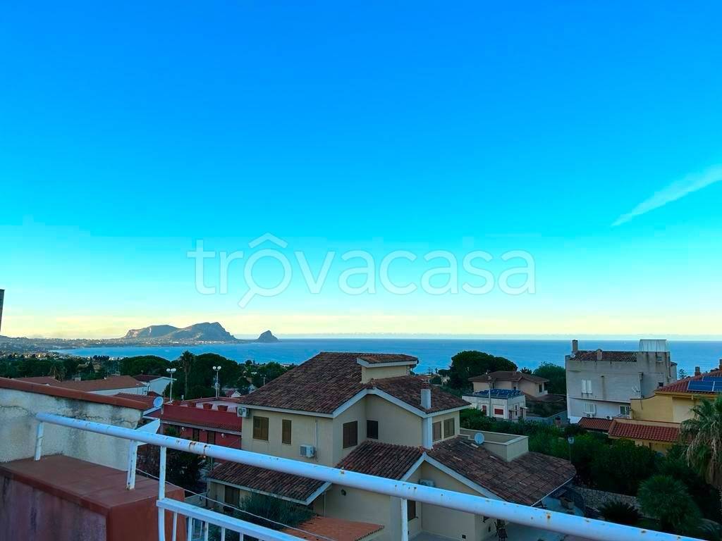casa indipendente in vendita ad Altavilla Milicia