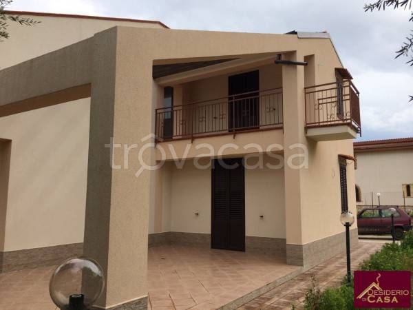 casa indipendente in vendita ad Altavilla Milicia