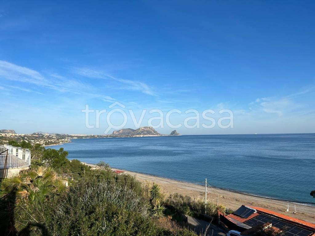 casa indipendente in vendita ad Altavilla Milicia in zona Torre Colonna