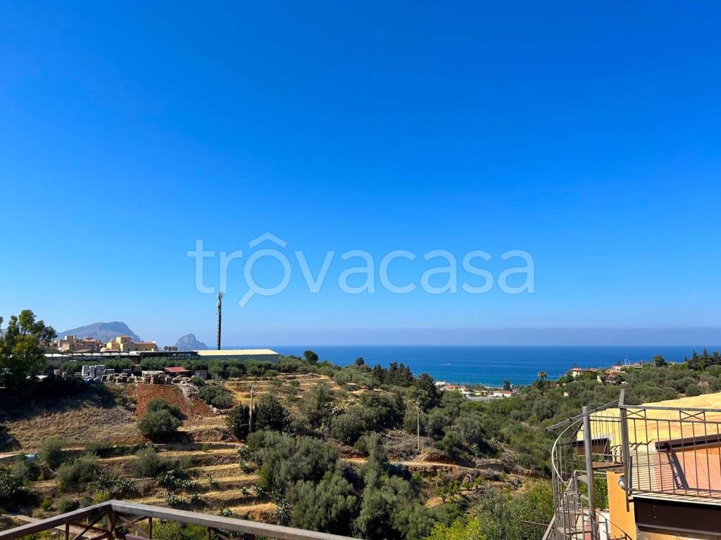 casa indipendente in vendita ad Altavilla Milicia