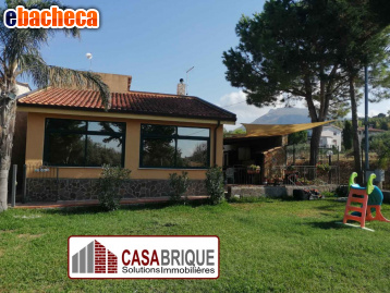 casa indipendente in vendita ad Altavilla Milicia