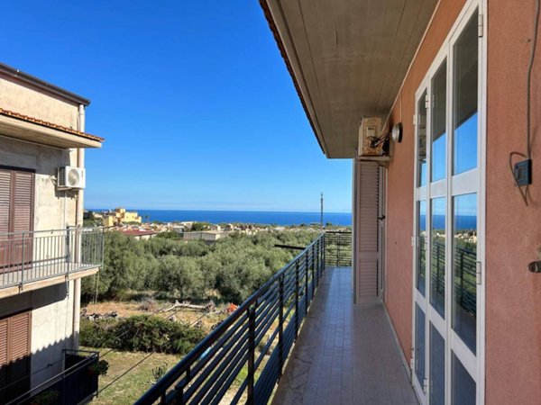 appartamento in vendita ad Altavilla Milicia