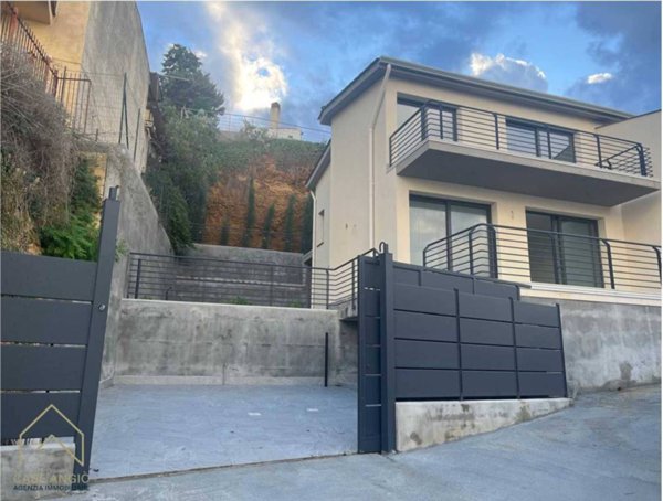casa indipendente in vendita ad Altavilla Milicia