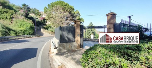 casa indipendente in vendita ad Altavilla Milicia