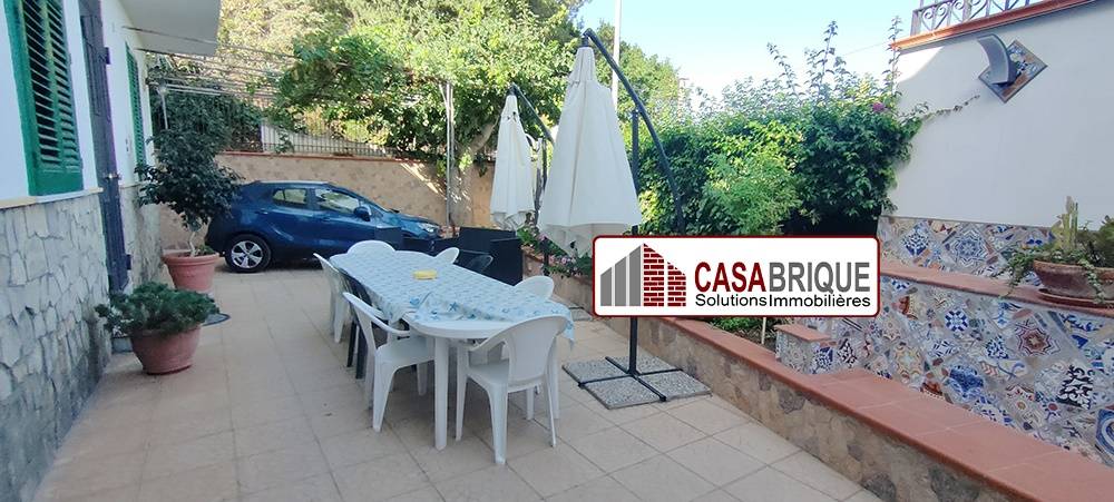 casa indipendente in vendita ad Altavilla Milicia