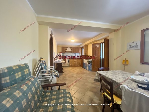 casa indipendente in vendita ad Altavilla Milicia