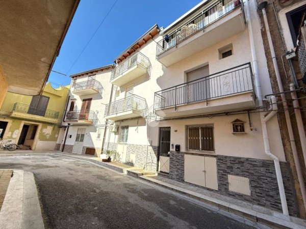 appartamento in vendita ad Altavilla Milicia