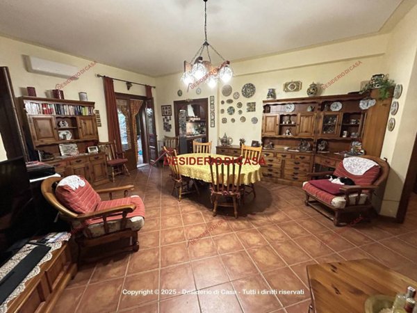 casa indipendente in vendita ad Altavilla Milicia