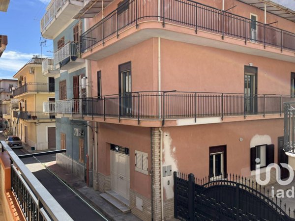 casa indipendente in vendita ad Altavilla Milicia