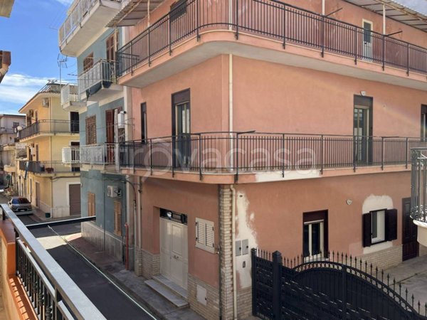 casa indipendente in vendita ad Altavilla Milicia