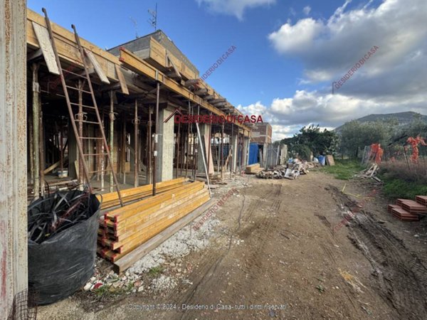 appartamento in vendita ad Altavilla Milicia