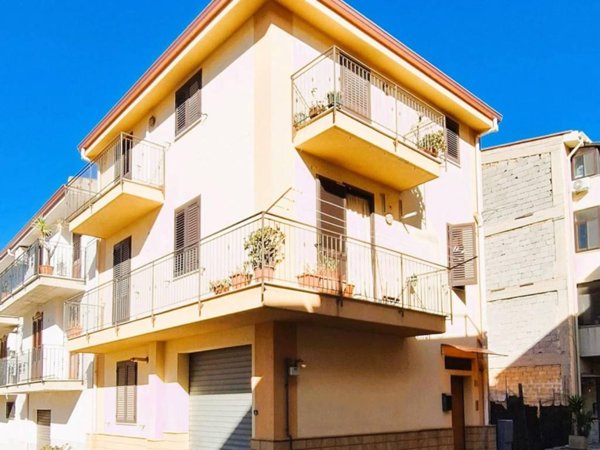 appartamento in vendita ad Altavilla Milicia