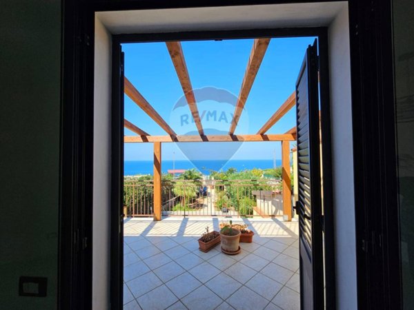 casa indipendente in vendita ad Altavilla Milicia