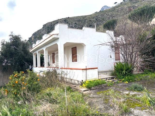 casa indipendente in vendita ad Altavilla Milicia