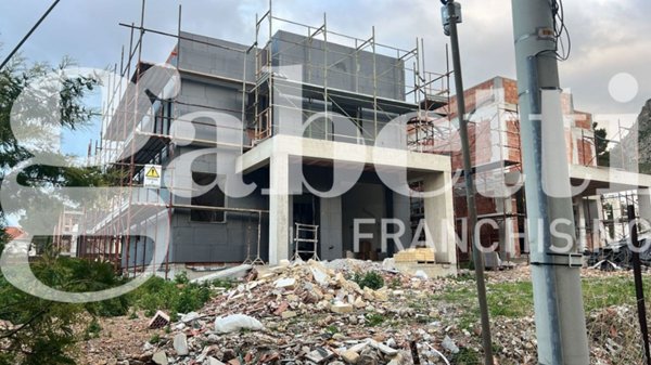 casa indipendente in vendita ad Altavilla Milicia