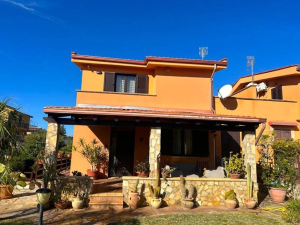 casa indipendente in vendita ad Altavilla Milicia