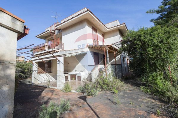 casa indipendente in vendita ad Altavilla Milicia