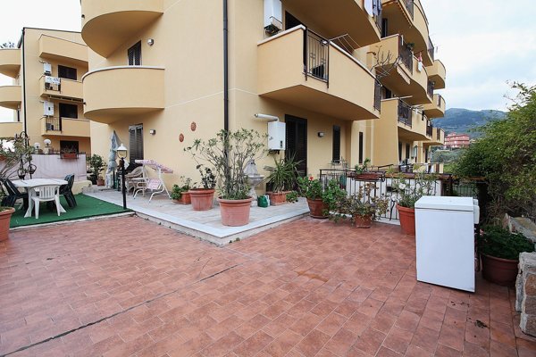 appartamento in vendita ad Altavilla Milicia