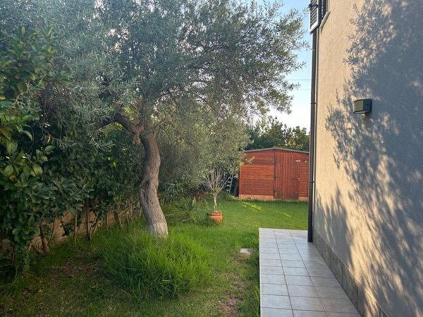 casa indipendente in vendita ad Altavilla Milicia