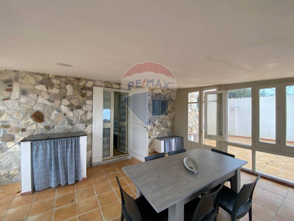 casa indipendente in vendita ad Altavilla Milicia in zona Torre Colonna