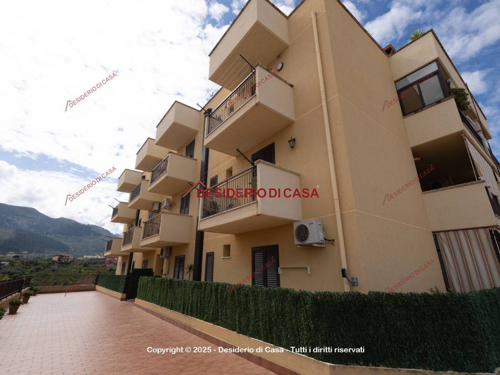 appartamento in vendita ad Altavilla Milicia