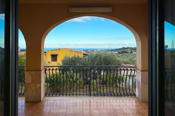 casa indipendente in vendita ad Altavilla Milicia