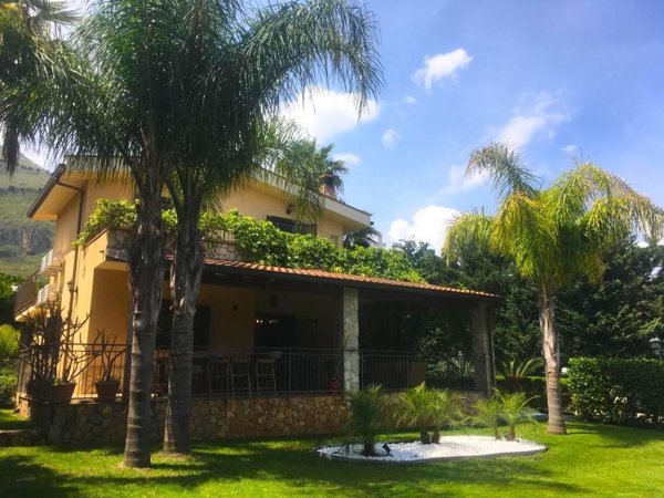 casa indipendente in vendita ad Altavilla Milicia