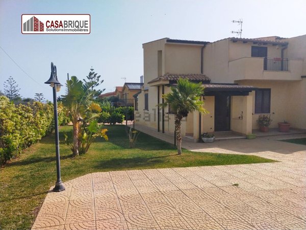 casa indipendente in vendita ad Altavilla Milicia