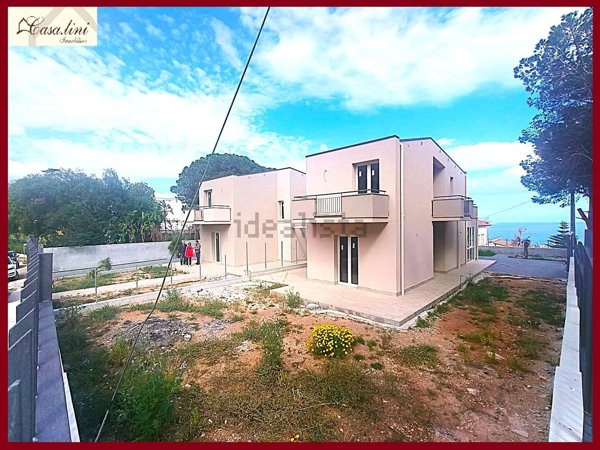 casa indipendente in vendita ad Altavilla Milicia