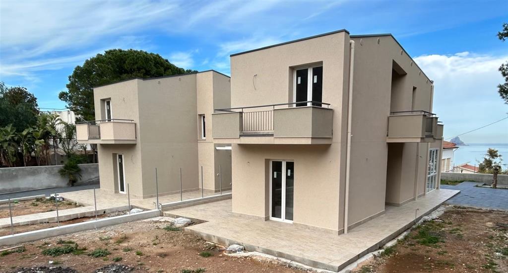 casa indipendente in vendita ad Altavilla Milicia