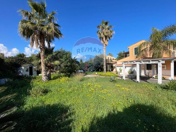 casa indipendente in vendita ad Altavilla Milicia