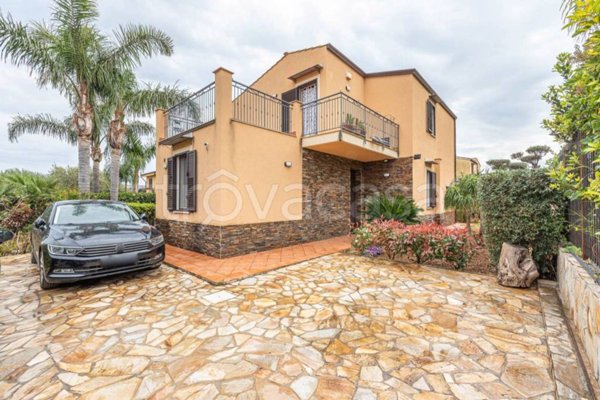 casa indipendente in vendita ad Altavilla Milicia
