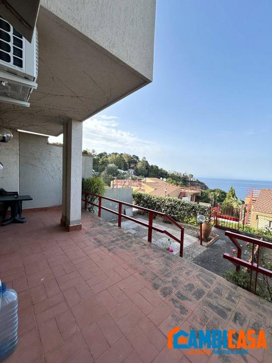casa indipendente in vendita ad Altavilla Milicia