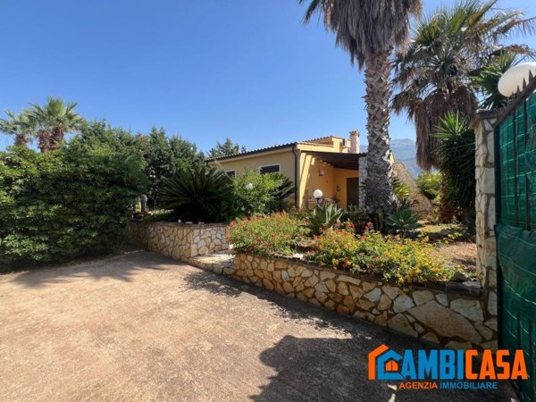 casa indipendente in vendita ad Altavilla Milicia