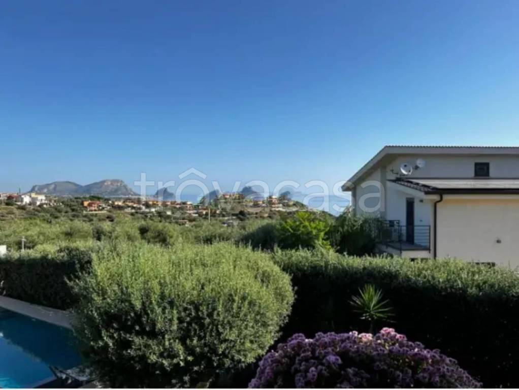 casa indipendente in vendita ad Altavilla Milicia