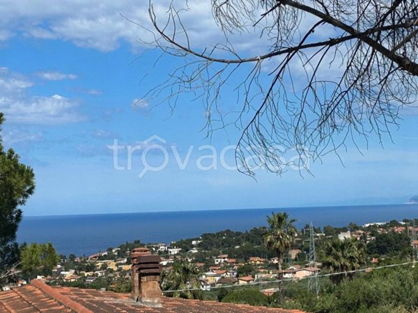 casa indipendente in vendita ad Altavilla Milicia