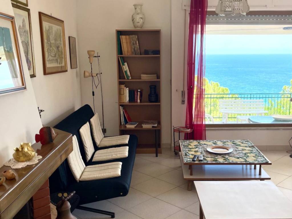 casa indipendente in vendita ad Altavilla Milicia