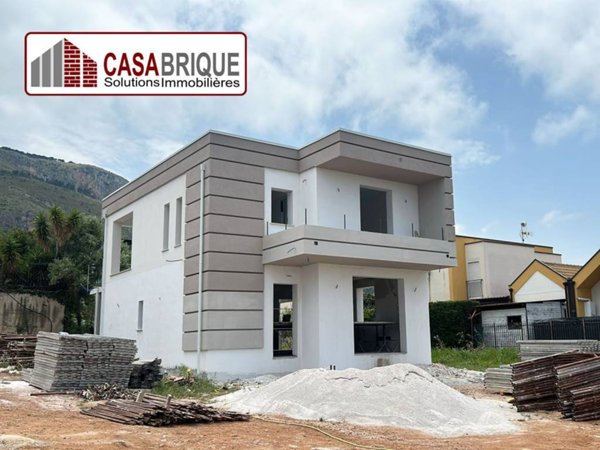 casa indipendente in vendita ad Altavilla Milicia in zona Torre Colonna