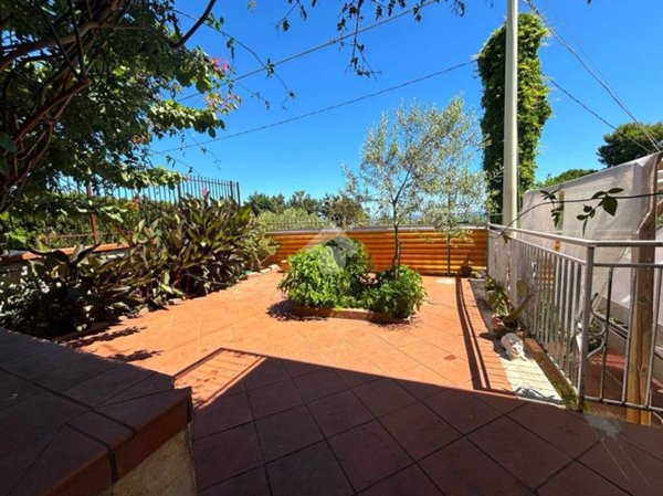 casa indipendente in vendita ad Altavilla Milicia