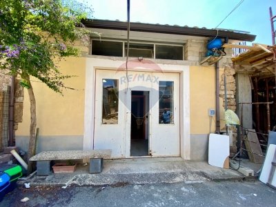 casa indipendente in vendita ad Altavilla Milicia