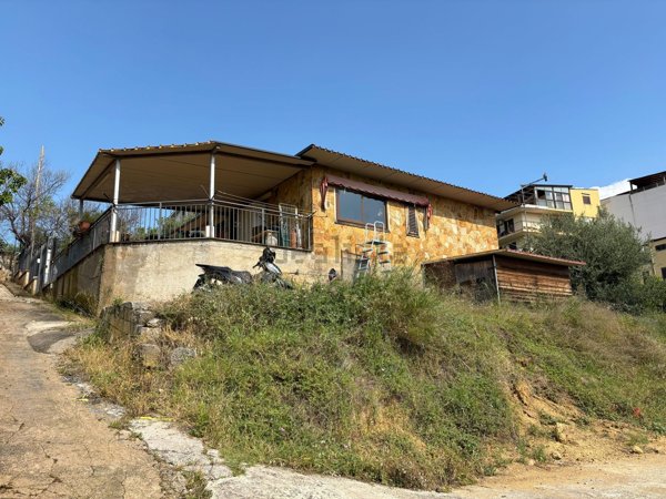 casa indipendente in vendita ad Altavilla Milicia