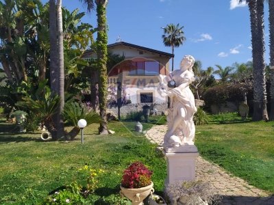 casa indipendente in vendita ad Altavilla Milicia