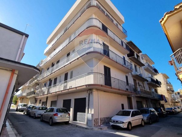 appartamento in vendita ad Altavilla Milicia