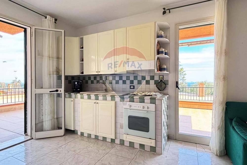 appartamento in vendita ad Altavilla Milicia
