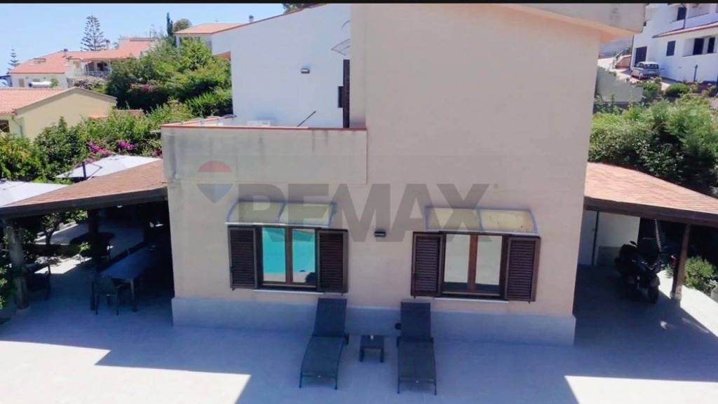 casa indipendente in vendita ad Altavilla Milicia in zona Torre Colonna