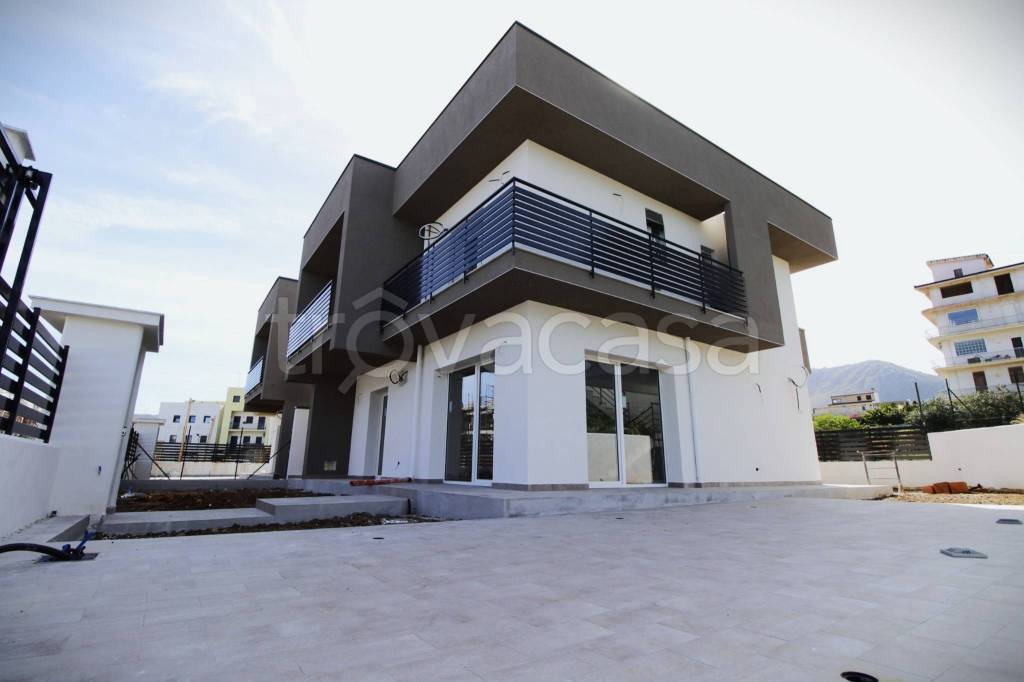 casa indipendente in vendita ad Altavilla Milicia