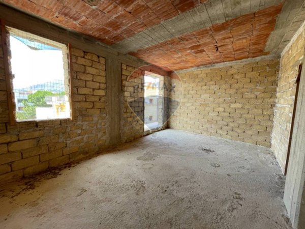 appartamento in vendita ad Altavilla Milicia
