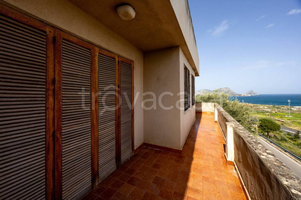 casa indipendente in vendita ad Altavilla Milicia
